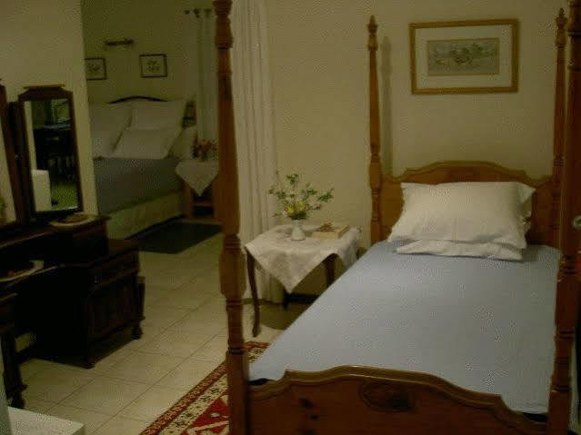 Waveren Guest house Cape Town